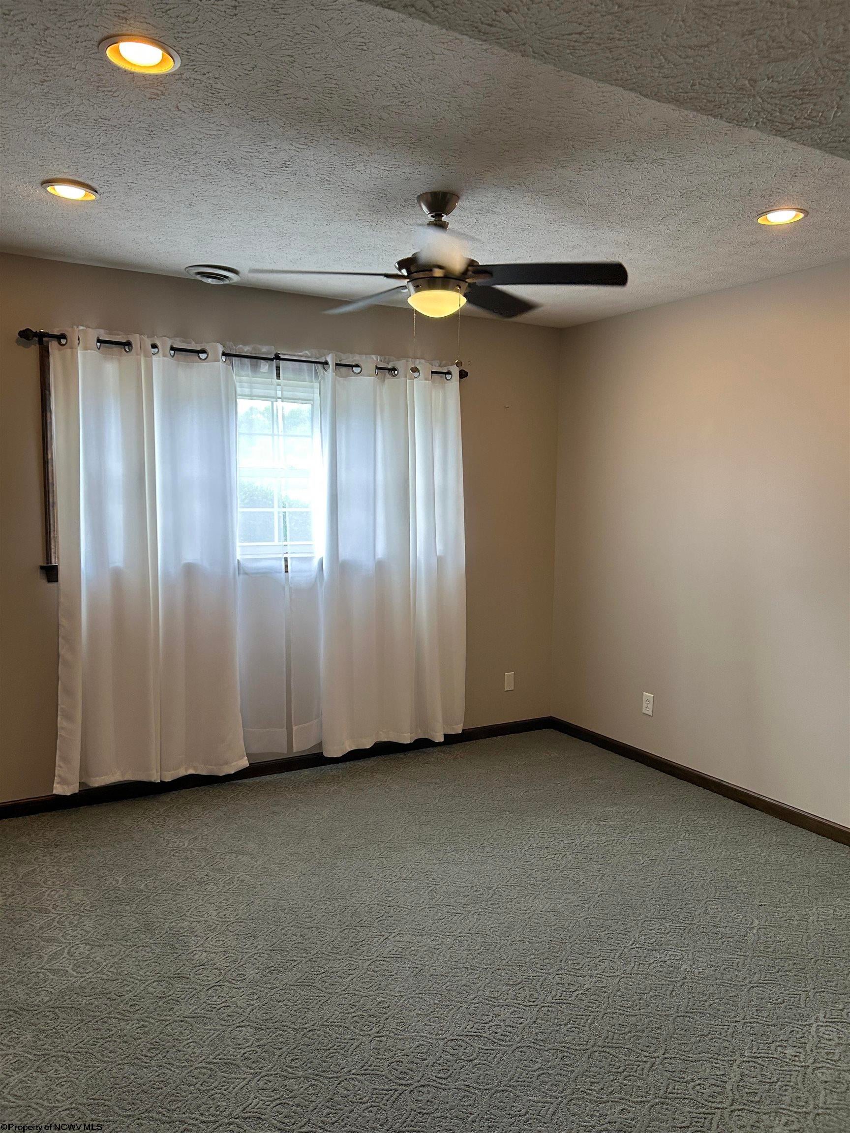 537 Canyon Road Morgantown, WV 26508 - Photo 17 of 25 Gallery Image 17