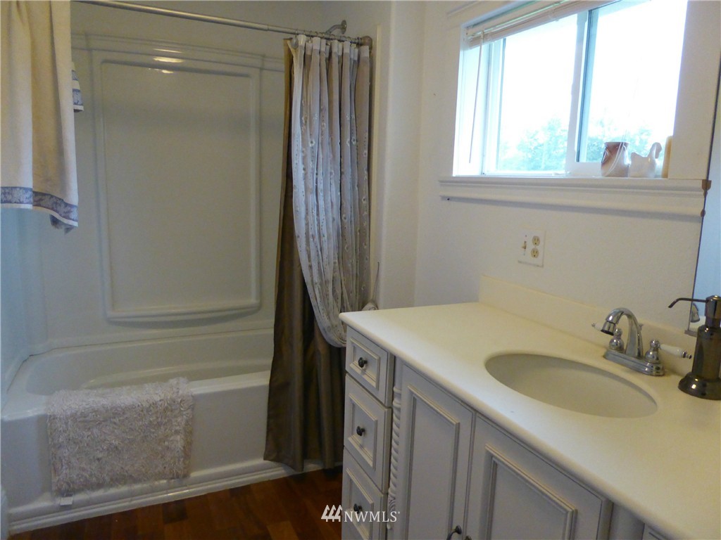 930 West Badger Road Lynden, WA 98264 - Photo 11 of 22