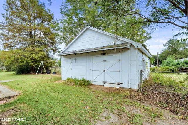 $315,000 | 768 Highway 31, Arnaudville, LA 70512
