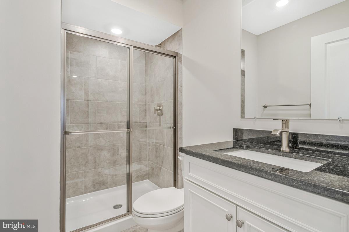 23606 Crosswinds Way California, MD 20619 - Photo 31 of 40 Full bathroom in basement
