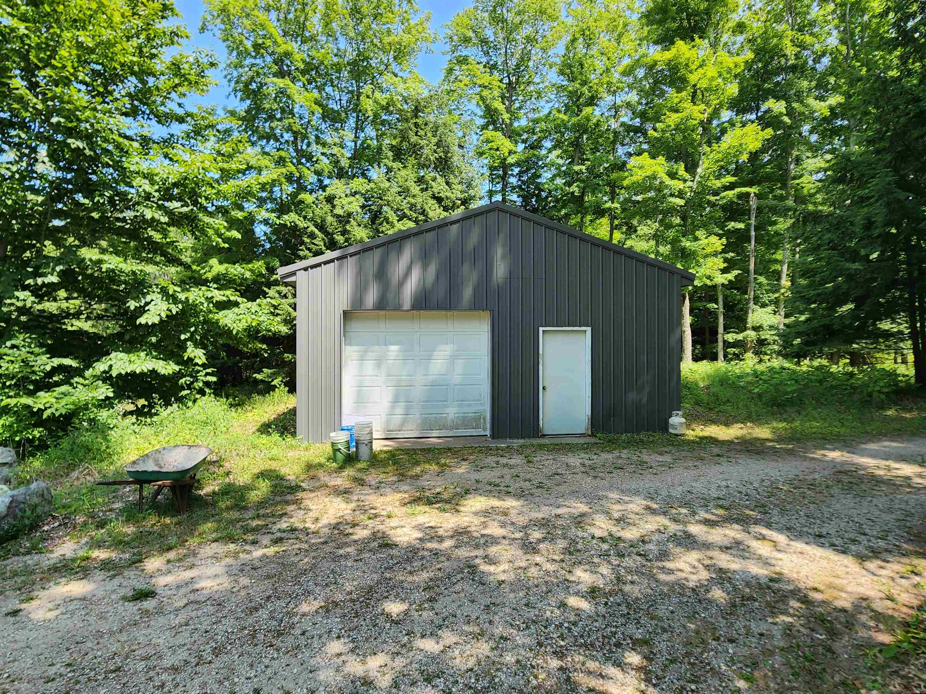 4516 River Road Frankfort, MI 49635 - Photo 14 of 67
