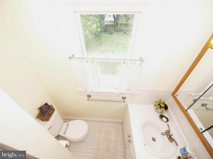 3103 Windom Road Mount Rainier, MD 20712 - Photo 2 of 21 Bath