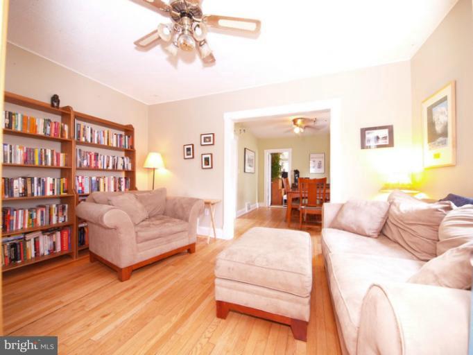 3103 Windom Road Mount Rainier, MD 20712 - Photo 7 of 21 Living Room