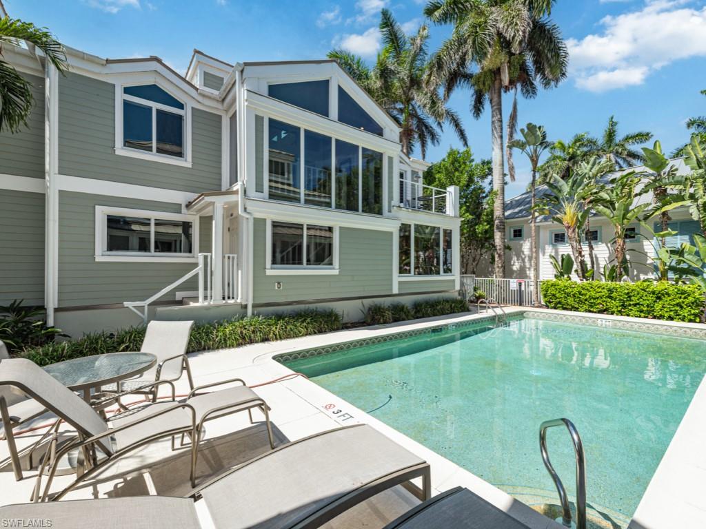 640 2nd Street South, Unit 2 Naples, FL 34102 - Photo 20 of 24 Pool
