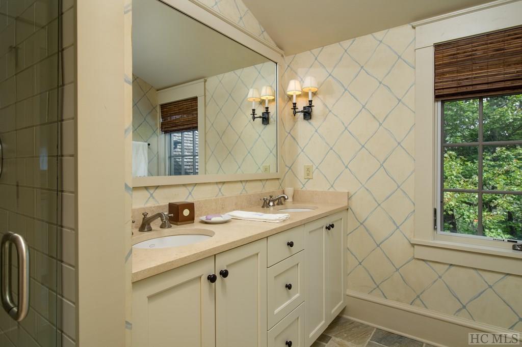424 Gristmill Ridge Highlands, NC 28741 - Photo 38 of 59 Gallery Image 38
