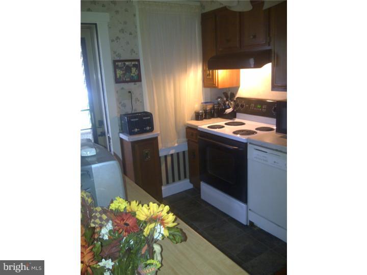 1618 Gregg Street Reading, PA 19607 - Photo 5 of 10