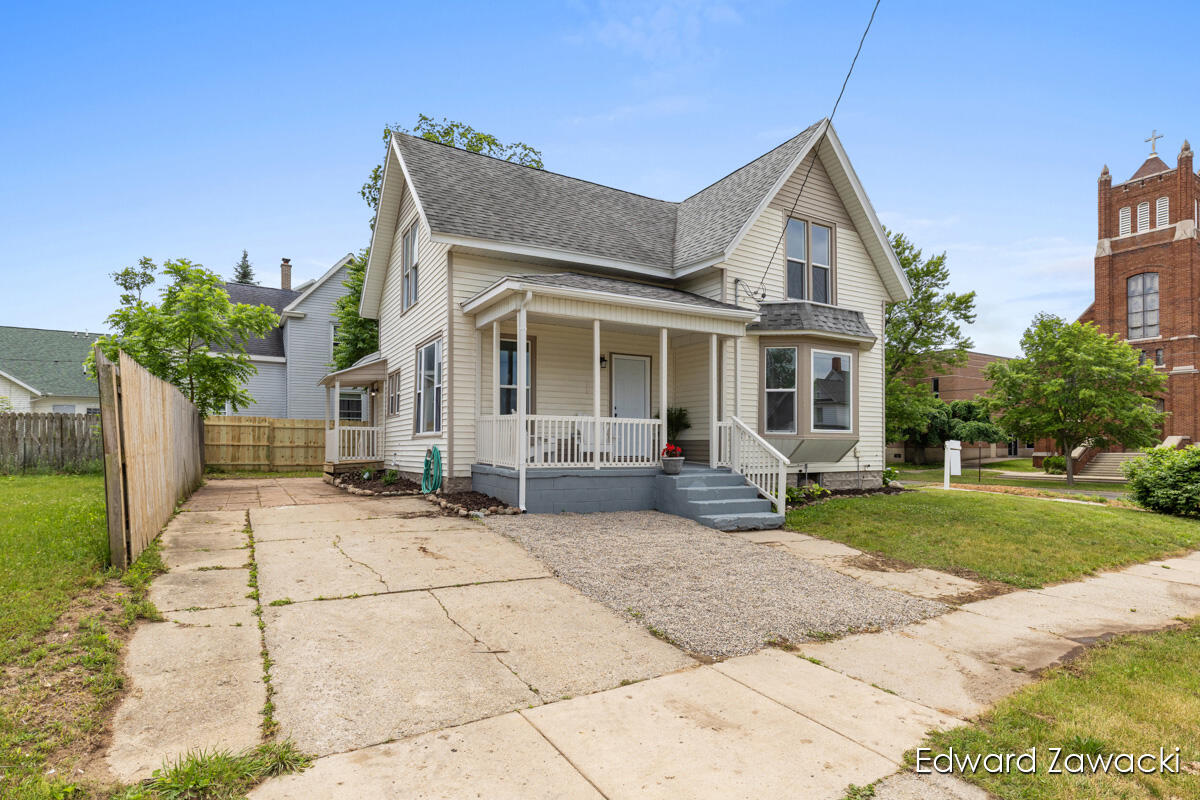 404 South Bridge Street Belding, MI 48809 - Photo 26 of 39 IMG_1022