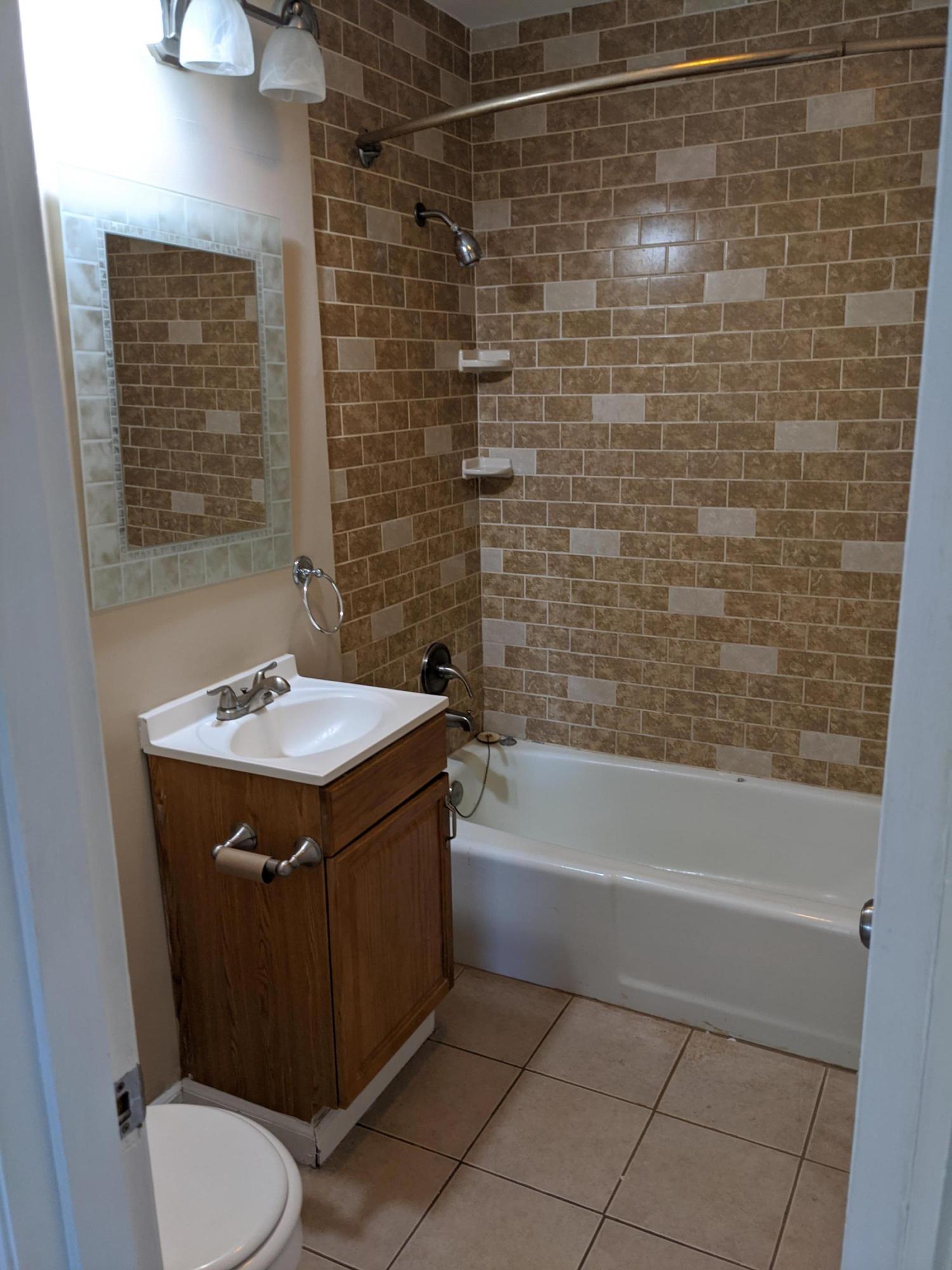 481 Demorest Road Columbus, OH 43204 - Photo 11 of 20 Gallery Image 11