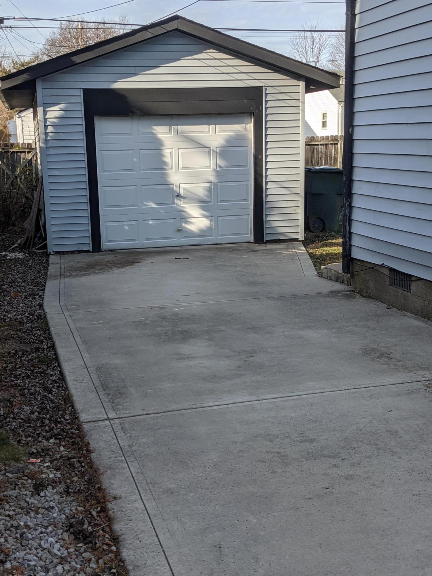 481 Demorest Road Columbus, OH 43204 - Photo 3 of 20 Gallery Image 3