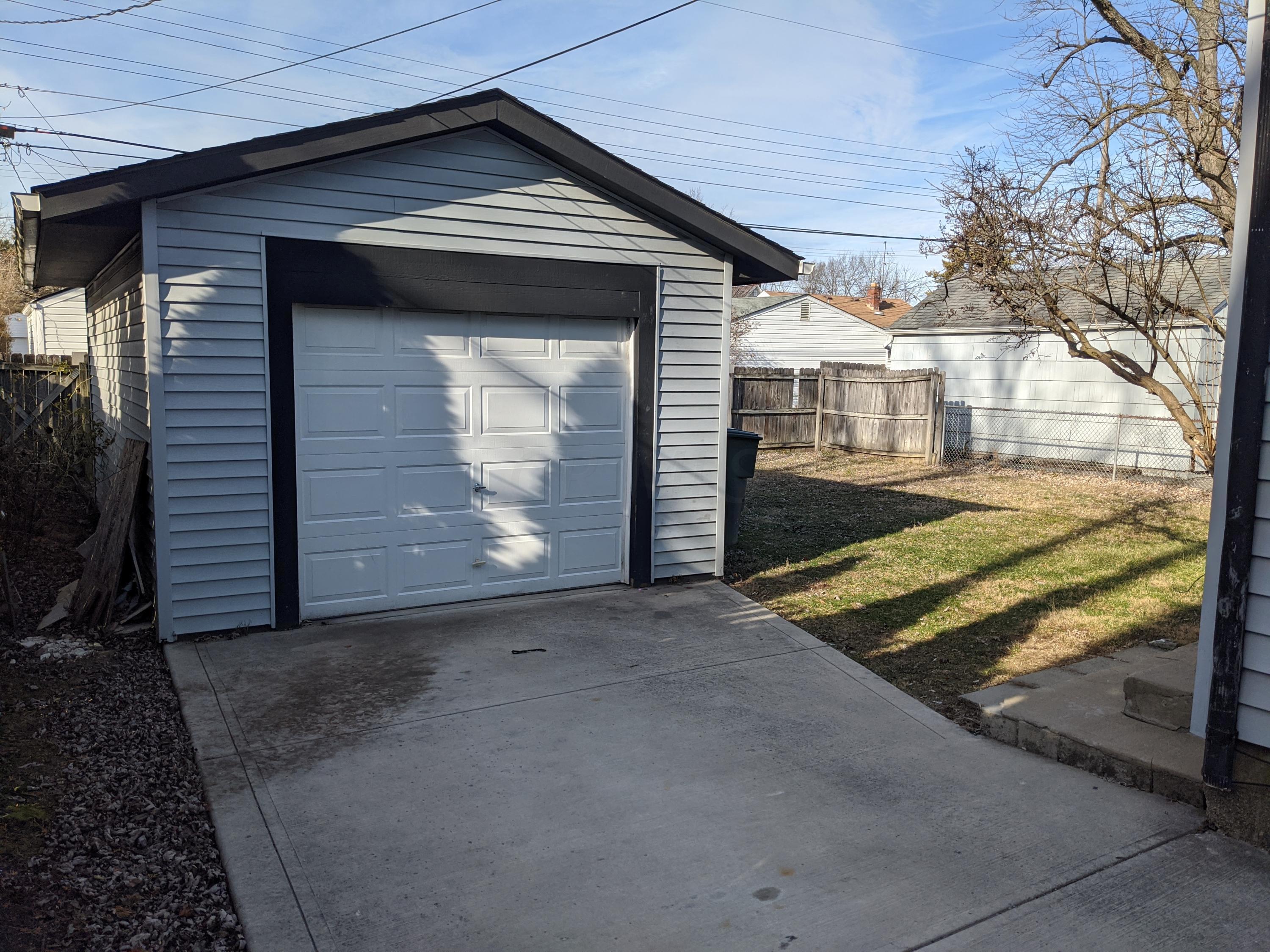 481 Demorest Road Columbus, OH 43204 - Photo 4 of 20 Gallery Image 4