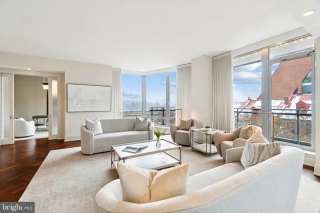 $4,000,000 | 3150 South Street Northwest, Unit 1A, Washington, DC 20007