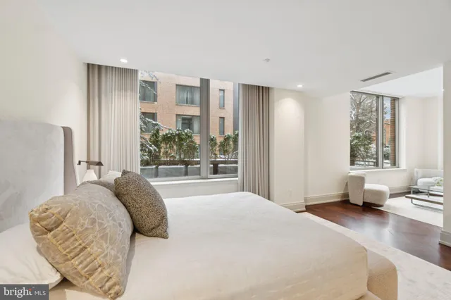 $4,000,000 | 3150 South Street Northwest, Unit 1A, Washington, DC 20007