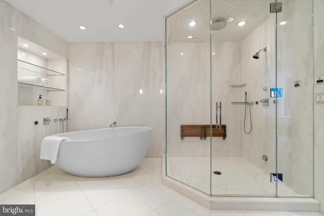 $4,000,000 | 3150 South Street Northwest, Unit 1A, Washington, DC 20007