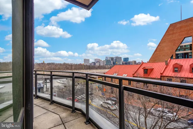 $4,000,000 | 3150 South Street Northwest, Unit 1A, Washington, DC 20007