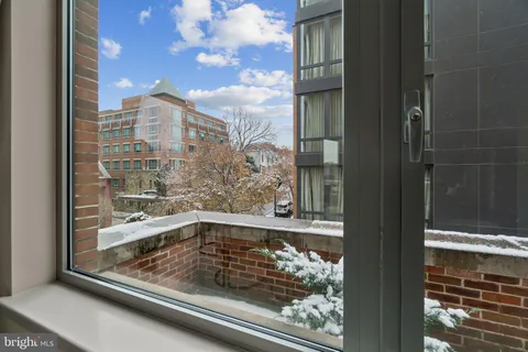 $4,000,000 | 3150 South Street Northwest, Unit 1A, Washington, DC 20007