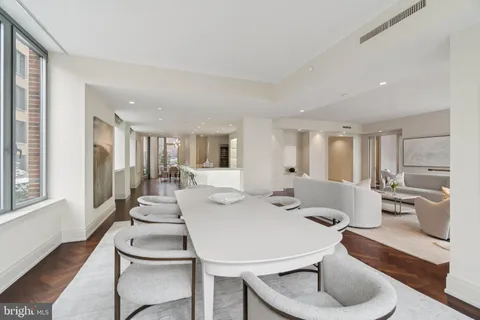 $4,000,000 | 3150 South Street Northwest, Unit 1A, Washington, DC 20007