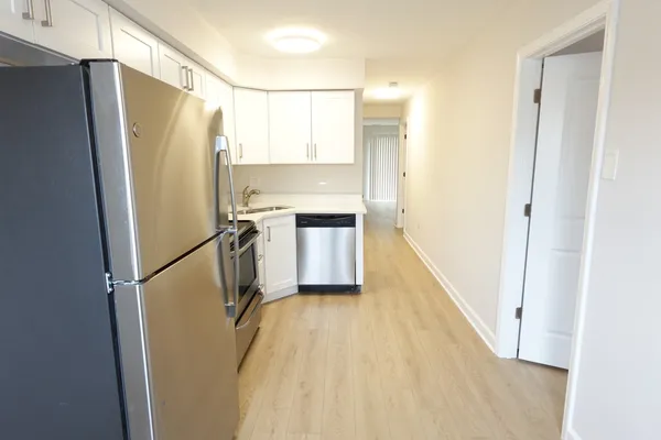 $1,795 | 9813 Bianco Terrace, Unit A, Des Plaines, IL 60016