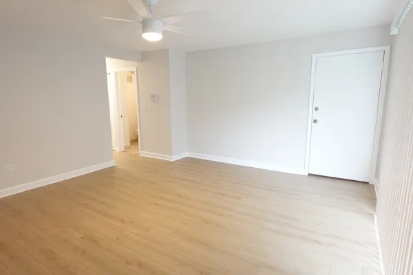 $1,795 | 9813 Bianco Terrace, Unit A, Des Plaines, IL 60016