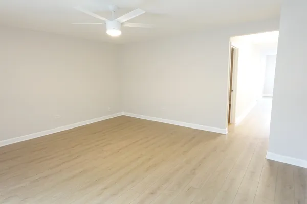 $1,795 | 9813 Bianco Terrace, Unit A, Des Plaines, IL 60016