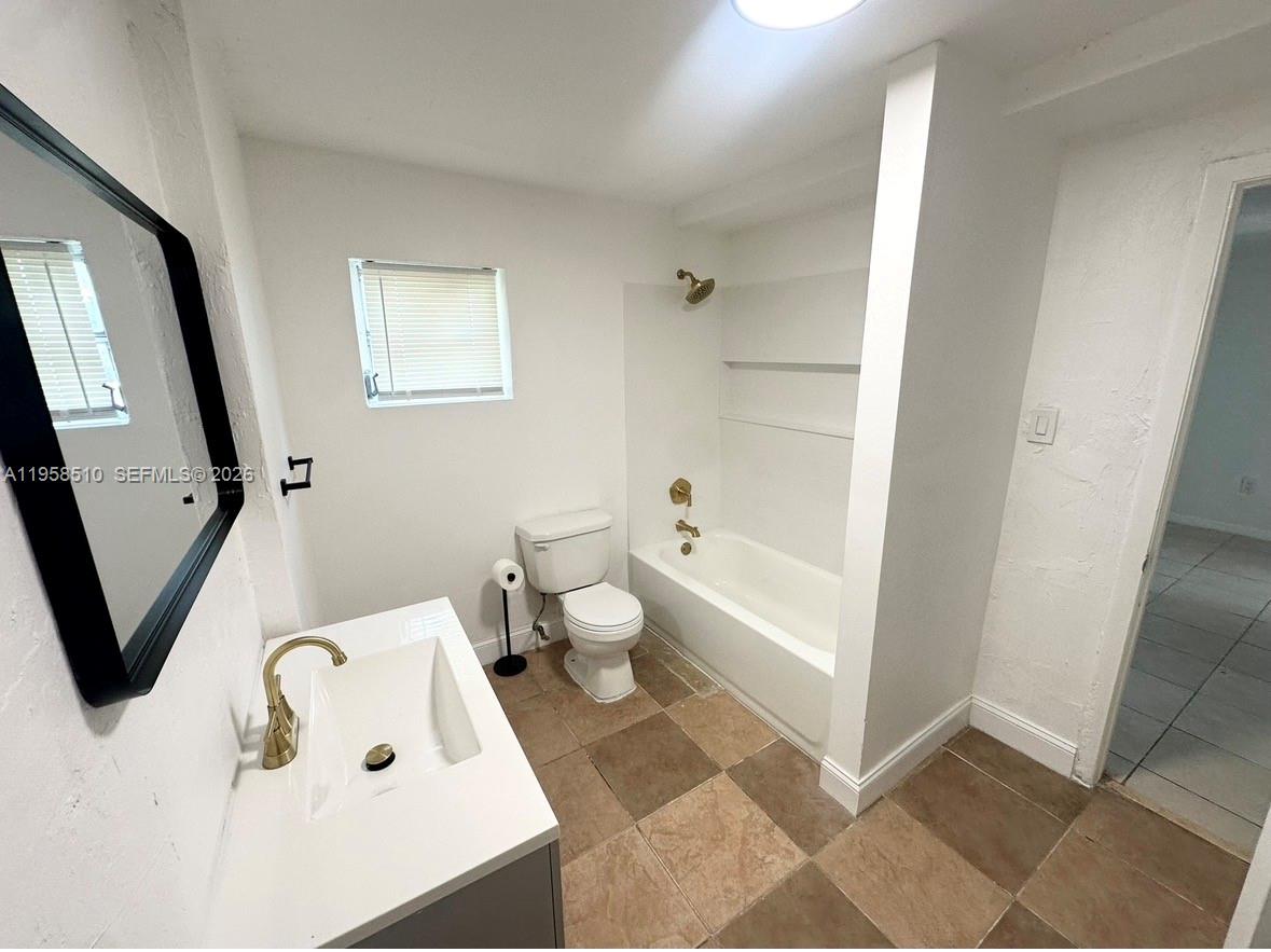 3121 Northwest 60th Street Miami, FL 33142 - Photo 14 of 17