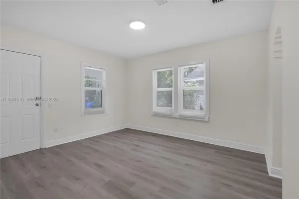 $3,075 | 3121 Northwest 60th Street, Miami, FL 33142