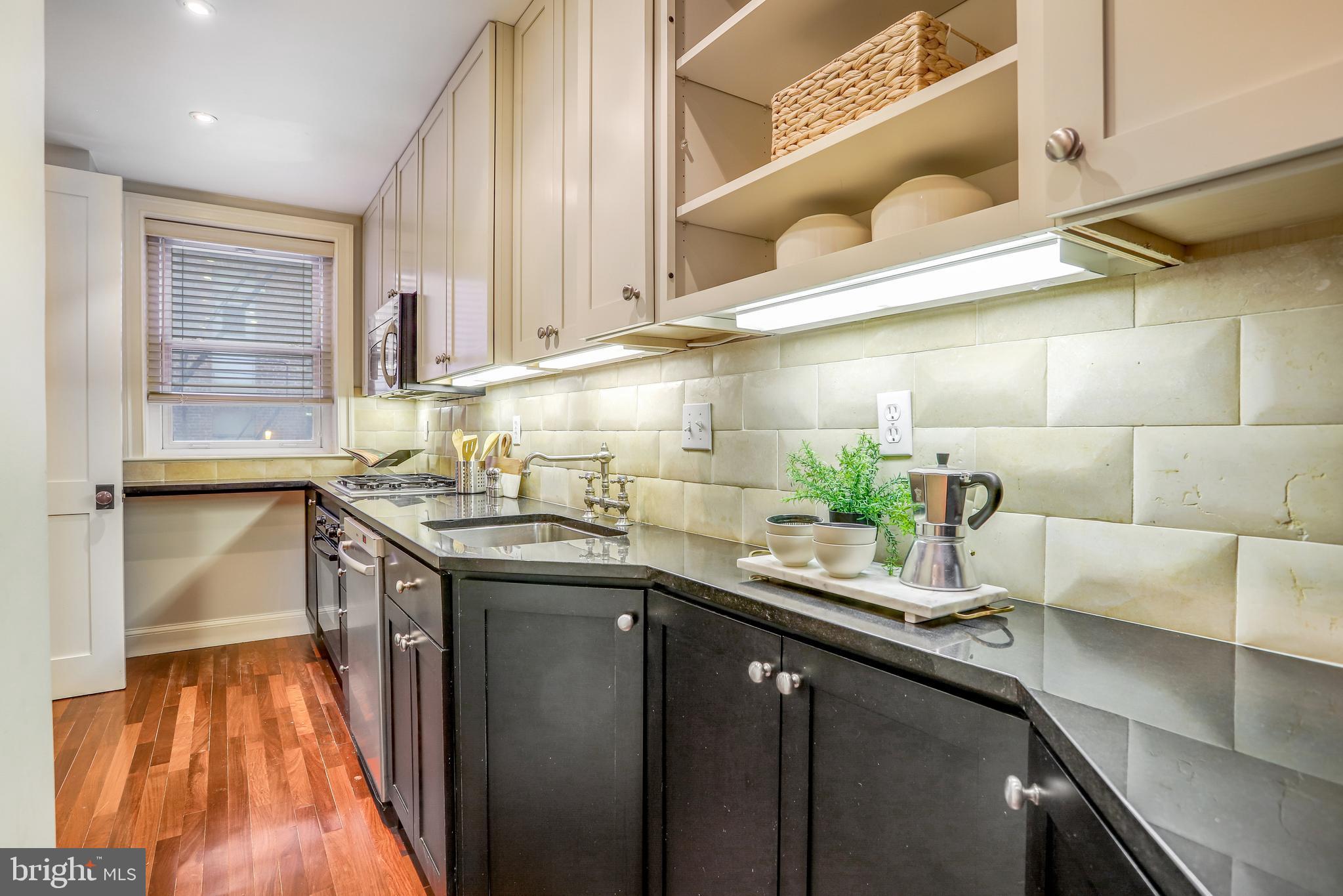 2127 California Street Northwest, Unit 201 Washington, DC 20008 - Photo 19 of 25 Kitchen