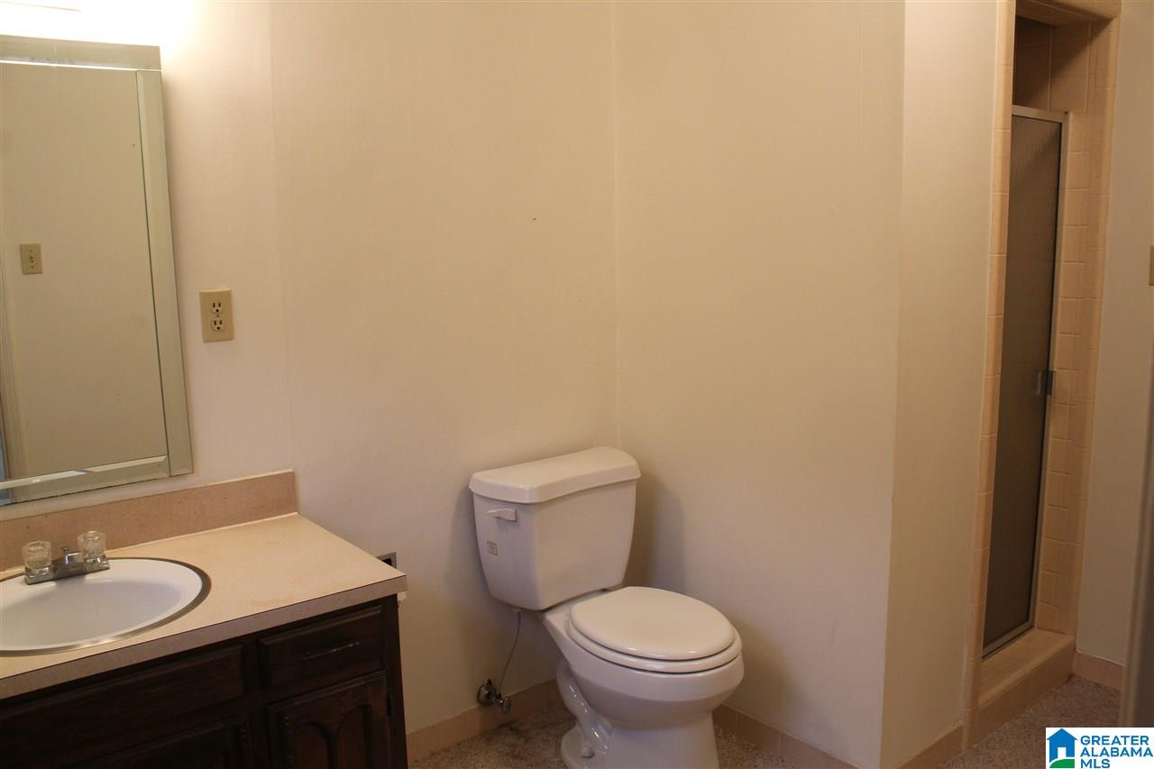 811 Woodridge Road Bessemer, AL 35022 - Photo 25 of 33