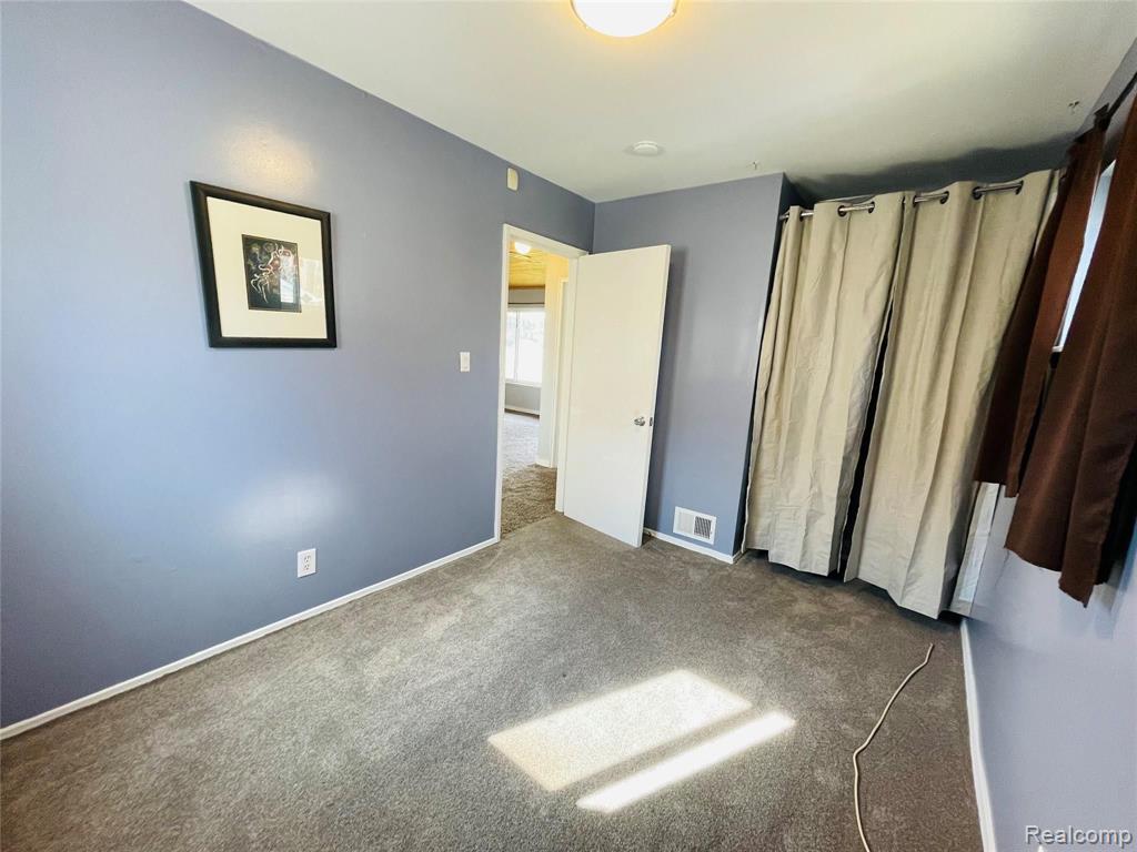 2516 James Road Auburn Hills, MI 48326 - Photo 19 of 33