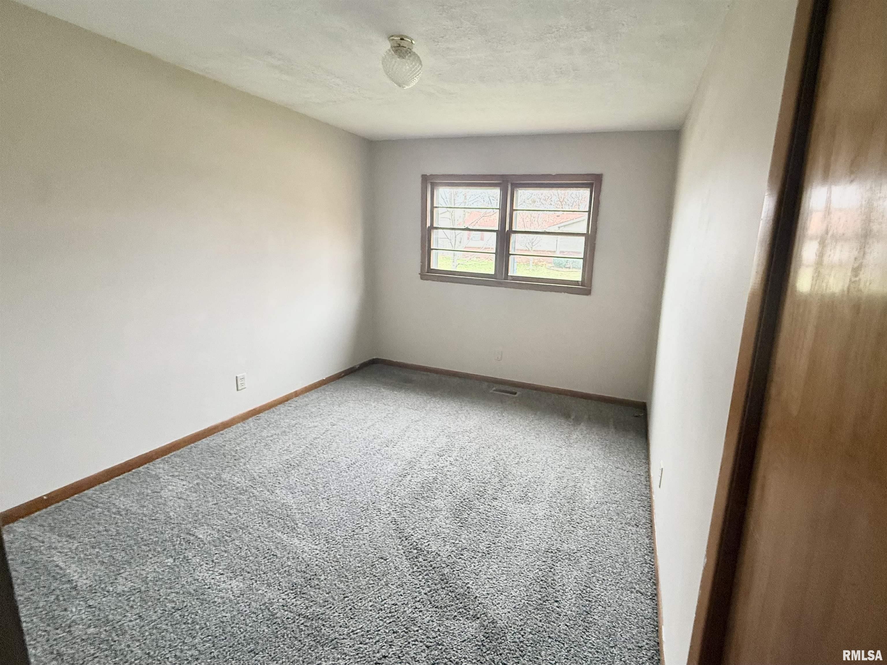 403 South Benton Street New Berlin, IL 62670 - Photo 22 of 26