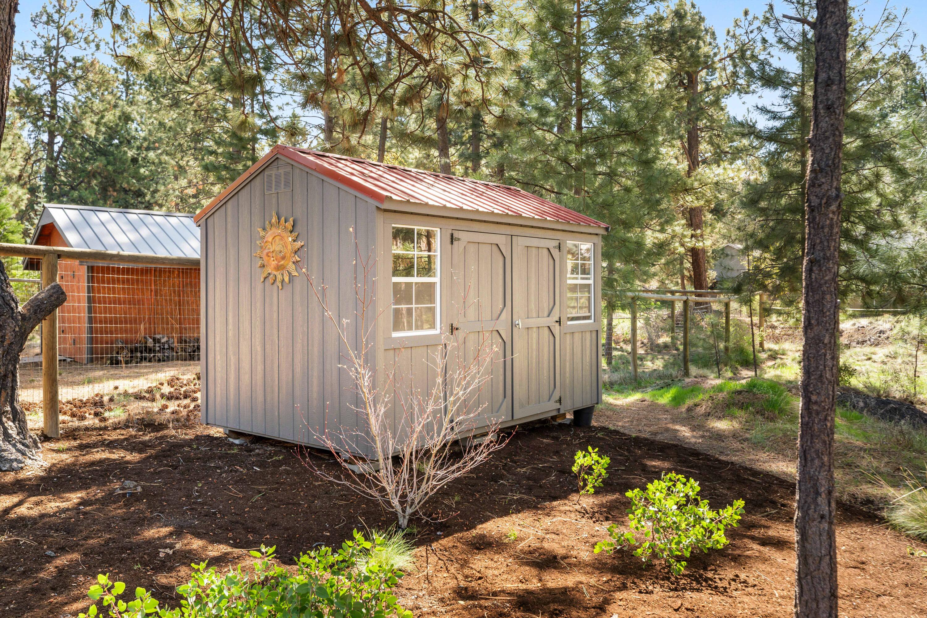 19041 Baker Road Bend, OR 97702 - Photo 35 of 45 47-Exterior