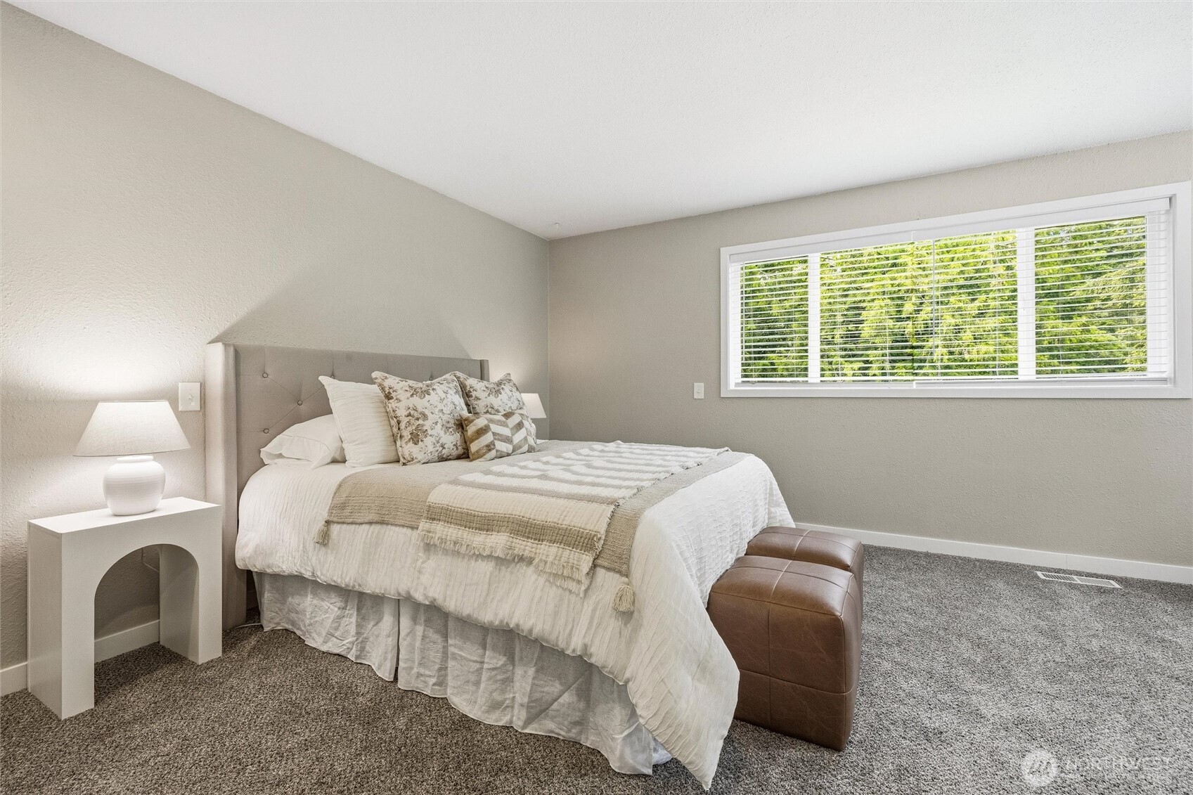 1535 Ten Mile Road Everson, WA 98247 - Photo 15 of 40 a bedroom with a bed and a window