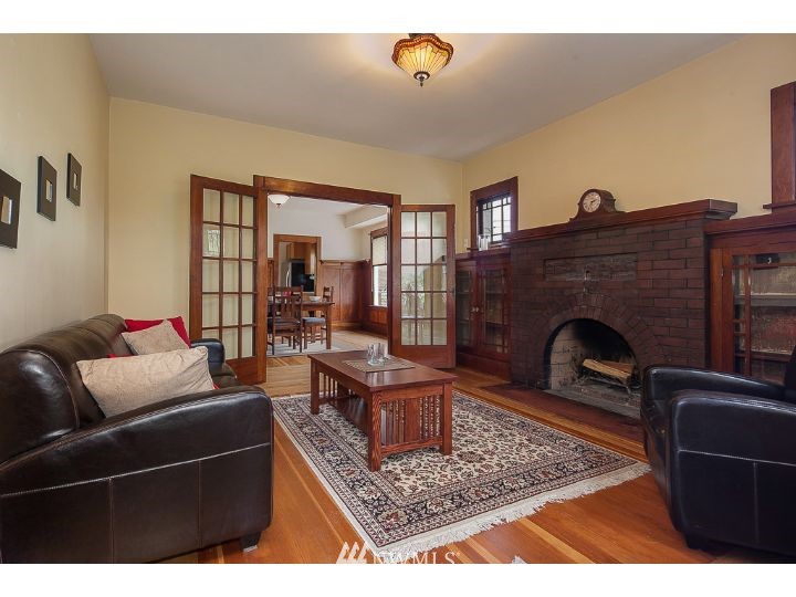 111 North 49th Street Seattle, WA 98103 - Photo 2 of 15 Gallery Image 2