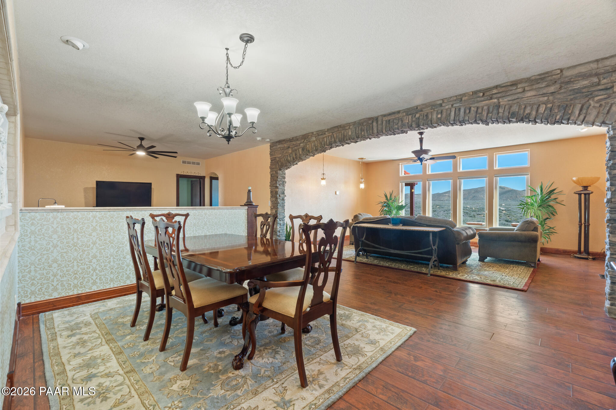 645 North Ambassador Road Dewey, AZ 86327 - Photo 5 of 55 Dining Room - 645 Ambassador