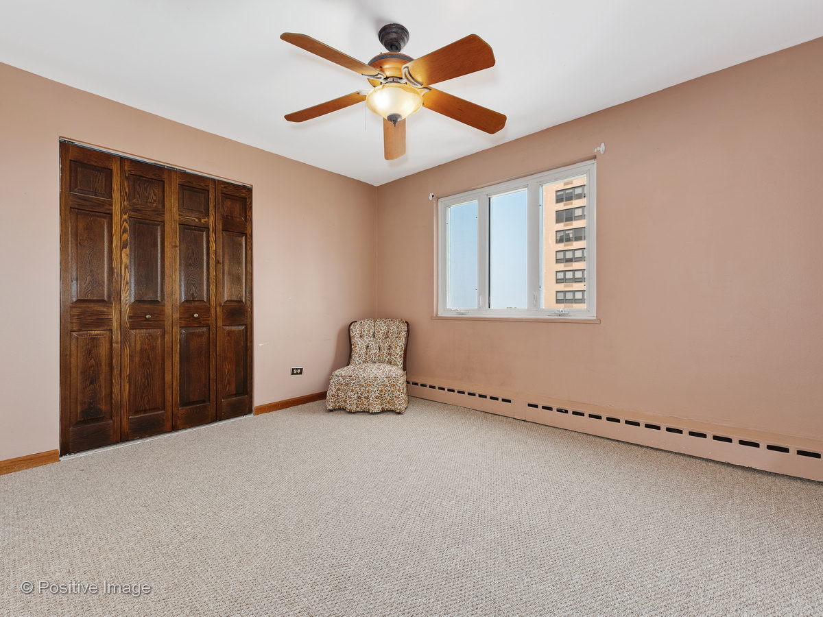 700 West Bittersweet Place, Unit 806 Chicago, IL 60613 - Photo 12 of 18