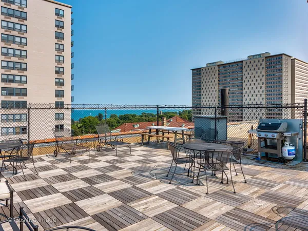 $2,400 | 700 West Bittersweet Place, Unit 806, Chicago, IL 60613