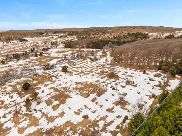 $195,000 | Airport Road, Frankfort, MI 49635