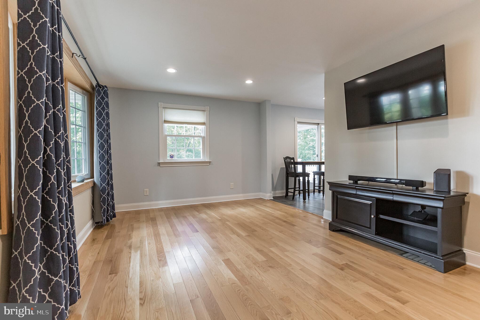 516 New Road Southampton, NJ 08088 - Photo 4 of 40