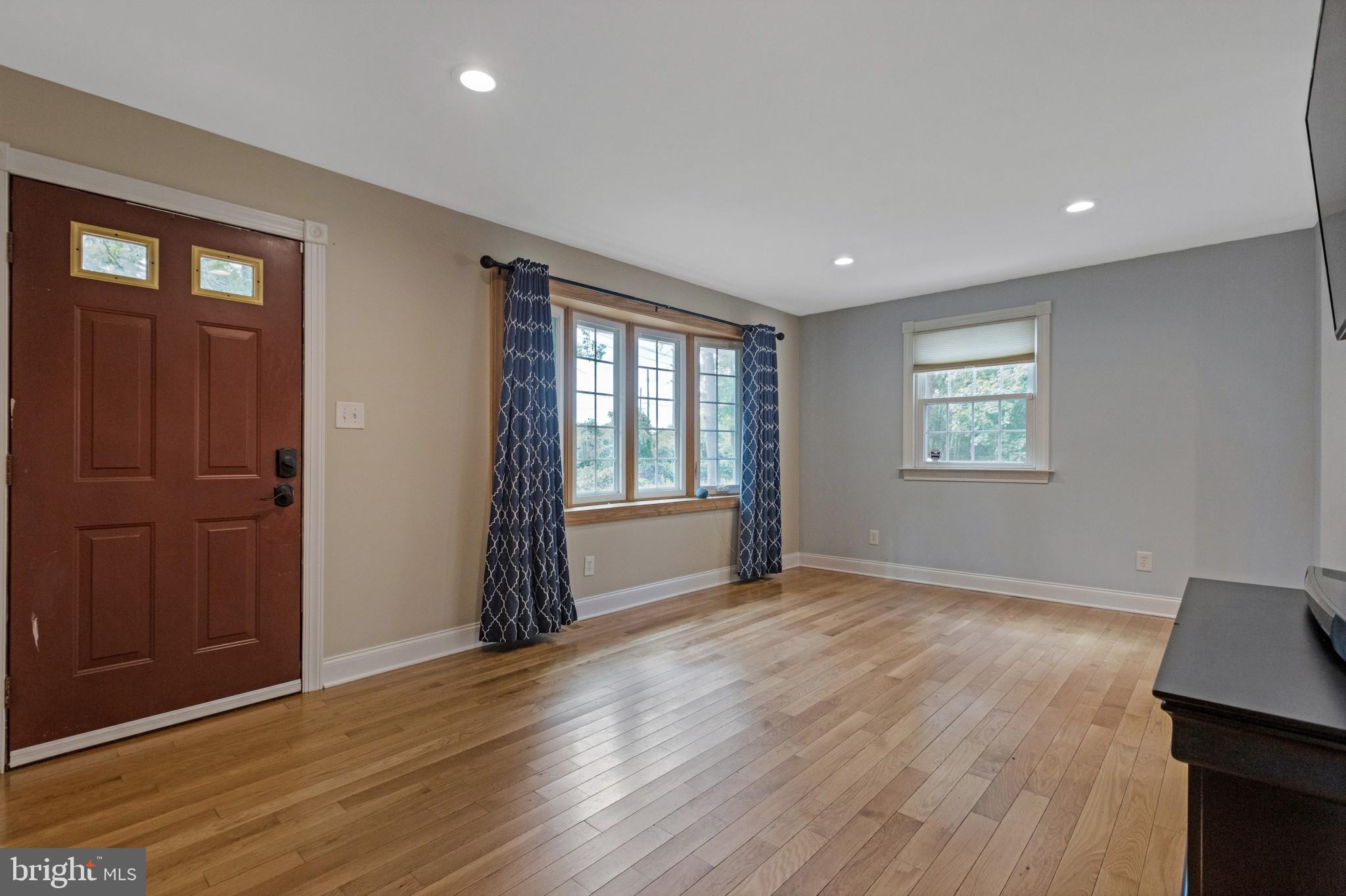516 New Road Southampton, NJ 08088 - Photo 5 of 40