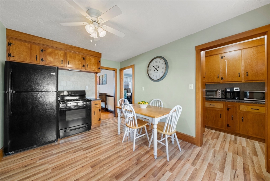 50 Hillside Road Dedham, MA 02026 - Photo 4 of 36