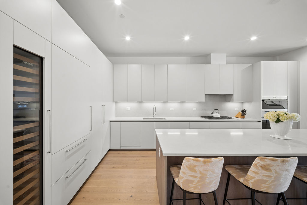 323 South Racine Avenue, Unit PHD Chicago, IL 60607 - Photo 15 of 47