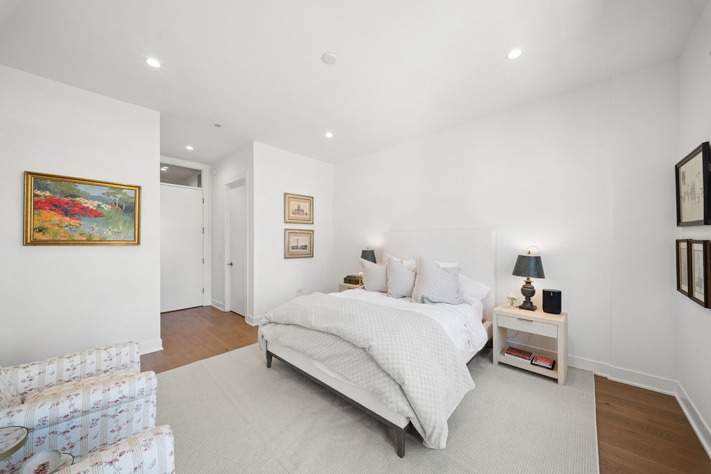 323 South Racine Avenue, Unit PHD Chicago, IL 60607 - Photo 17 of 47