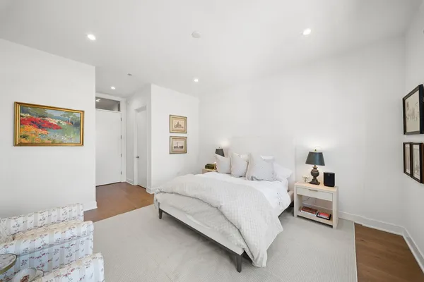 $2,000,000 | 323 South Racine Avenue, Unit PHD, Chicago, IL 60607