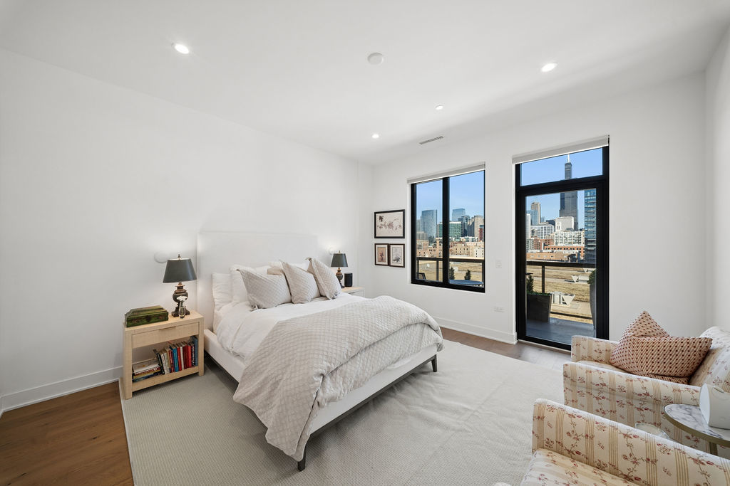 323 South Racine Avenue, Unit PHD Chicago, IL 60607 - Photo 19 of 47