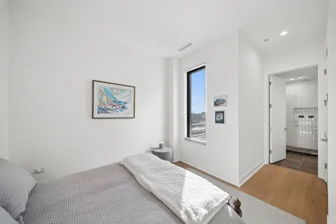 $2,000,000 | 323 South Racine Avenue, Unit PHD, Chicago, IL 60607