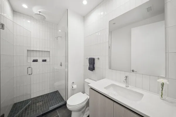 $2,000,000 | 323 South Racine Avenue, Unit PHD, Chicago, IL 60607