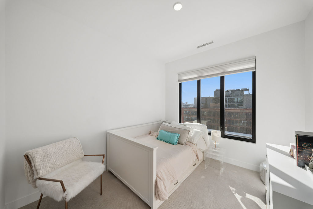 323 South Racine Avenue, Unit PHD Chicago, IL 60607 - Photo 29 of 47