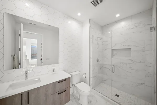 $2,000,000 | 323 South Racine Avenue, Unit PHD, Chicago, IL 60607