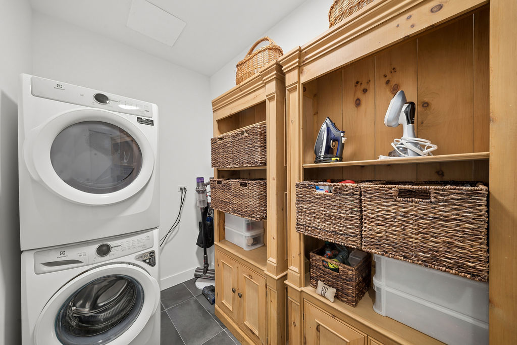 323 South Racine Avenue, Unit PHD Chicago, IL 60607 - Photo 39 of 47