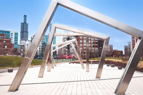 $2,000,000 | 323 South Racine Avenue, Unit PHD, Chicago, IL 60607