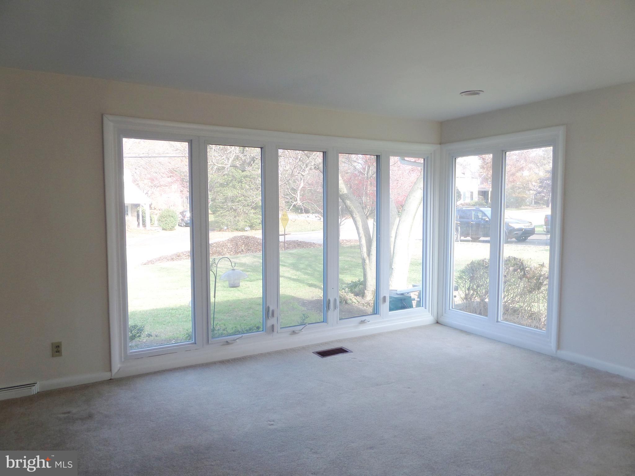 514 Laverock Road Glenside, PA 19038 - Photo 7 of 55 Living Room